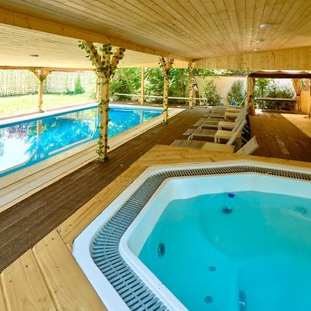 Therme Airport Resort Corbeanca Екстериор снимка