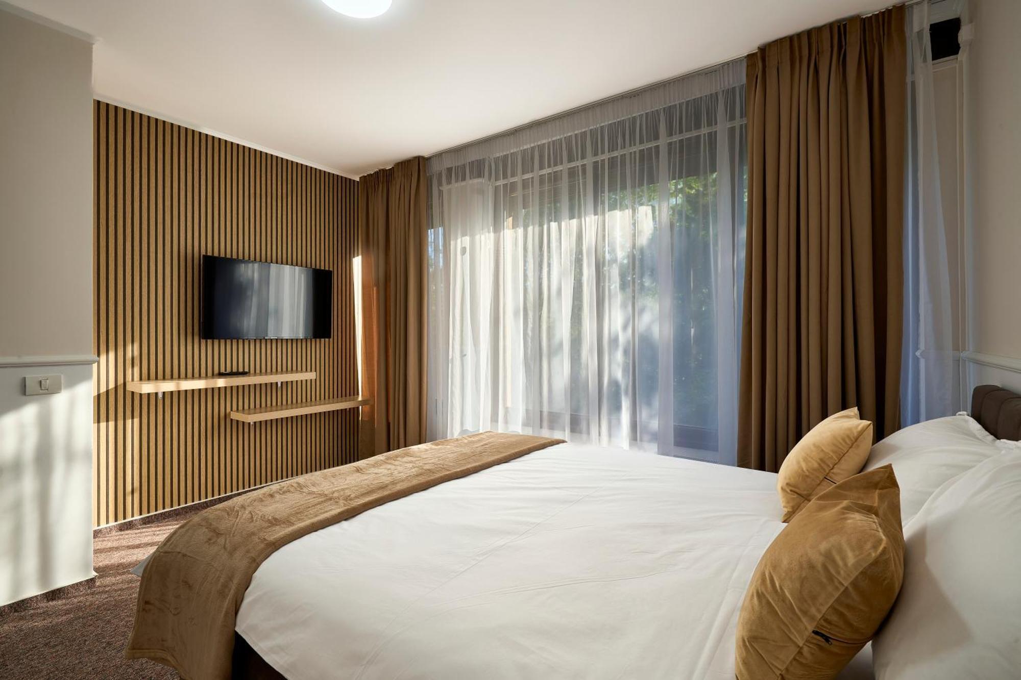 Therme Airport Resort Corbeanca Екстериор снимка