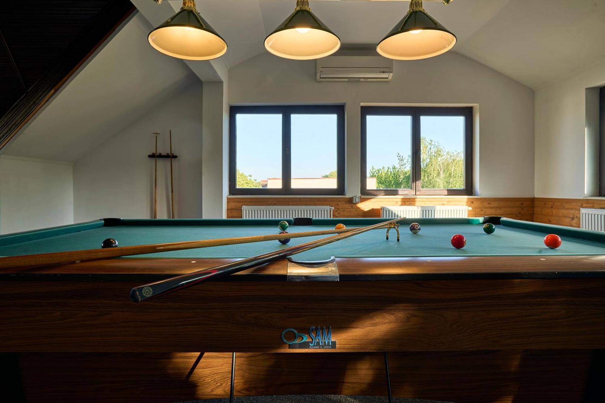 Therme Airport Resort Corbeanca Екстериор снимка