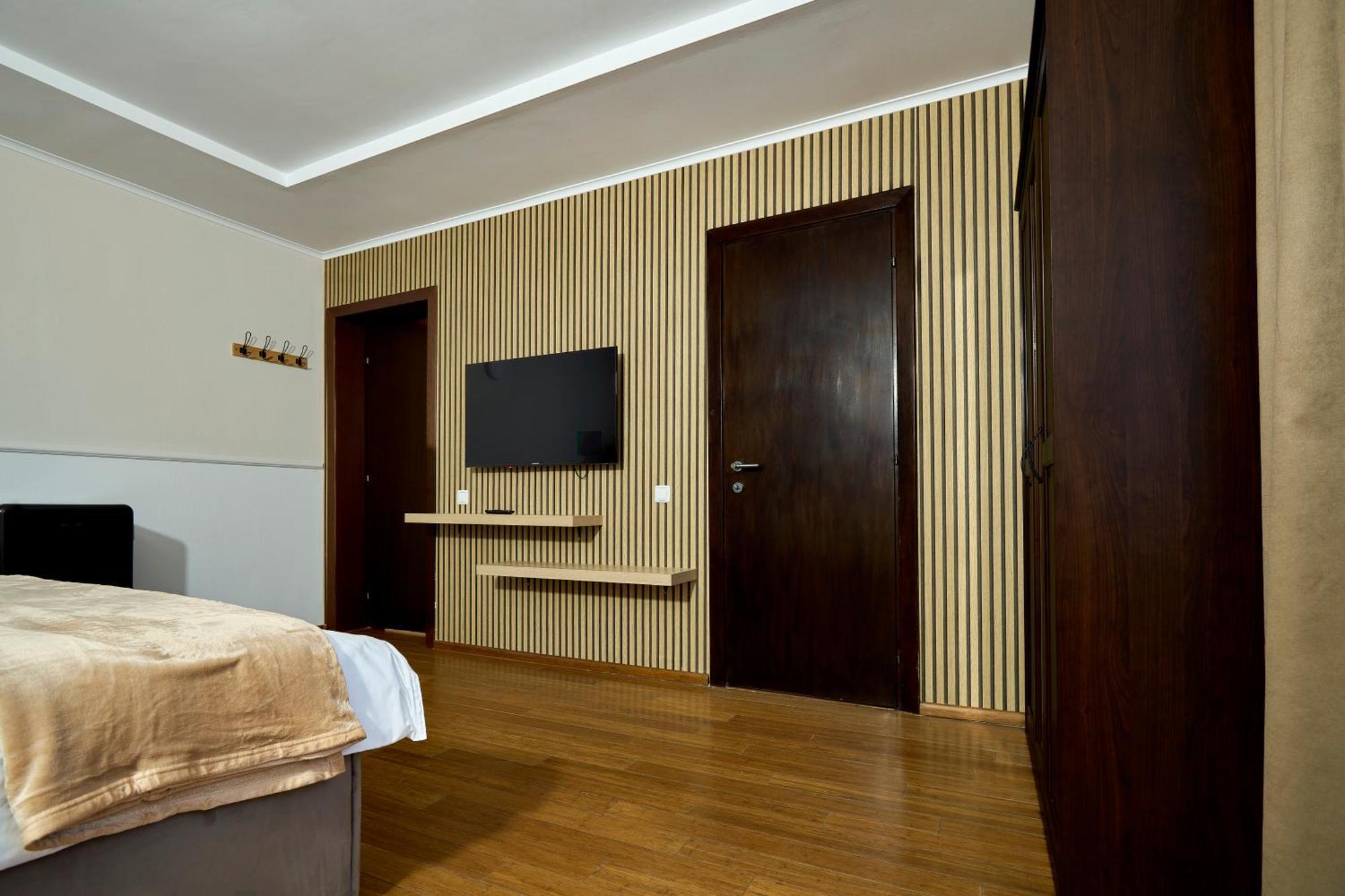 Therme Airport Resort Corbeanca Екстериор снимка